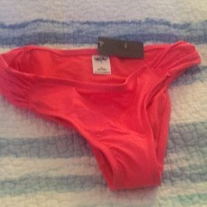 Coral bottoms NWT